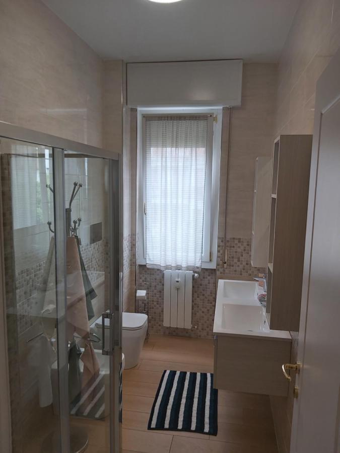 Le Rive Apartamento Desenzano del Garda Exterior foto
