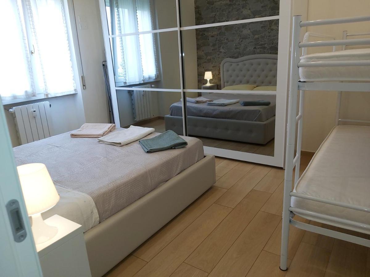 Le Rive Apartamento Desenzano del Garda Exterior foto