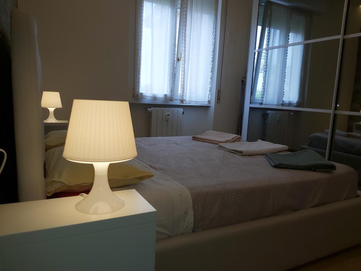 Le Rive Apartamento Desenzano del Garda Exterior foto