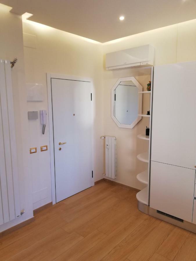 Le Rive Apartamento Desenzano del Garda Exterior foto