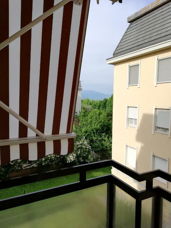 Le Rive Apartamento Desenzano del Garda Exterior foto