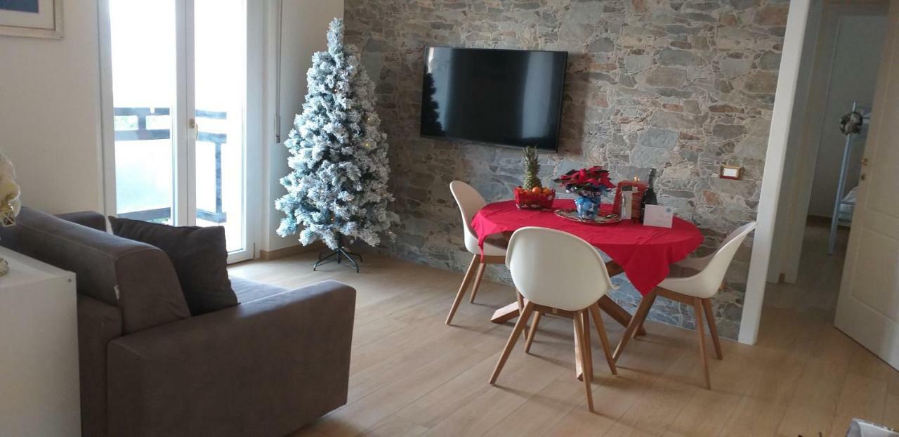Le Rive Apartamento Desenzano del Garda Exterior foto