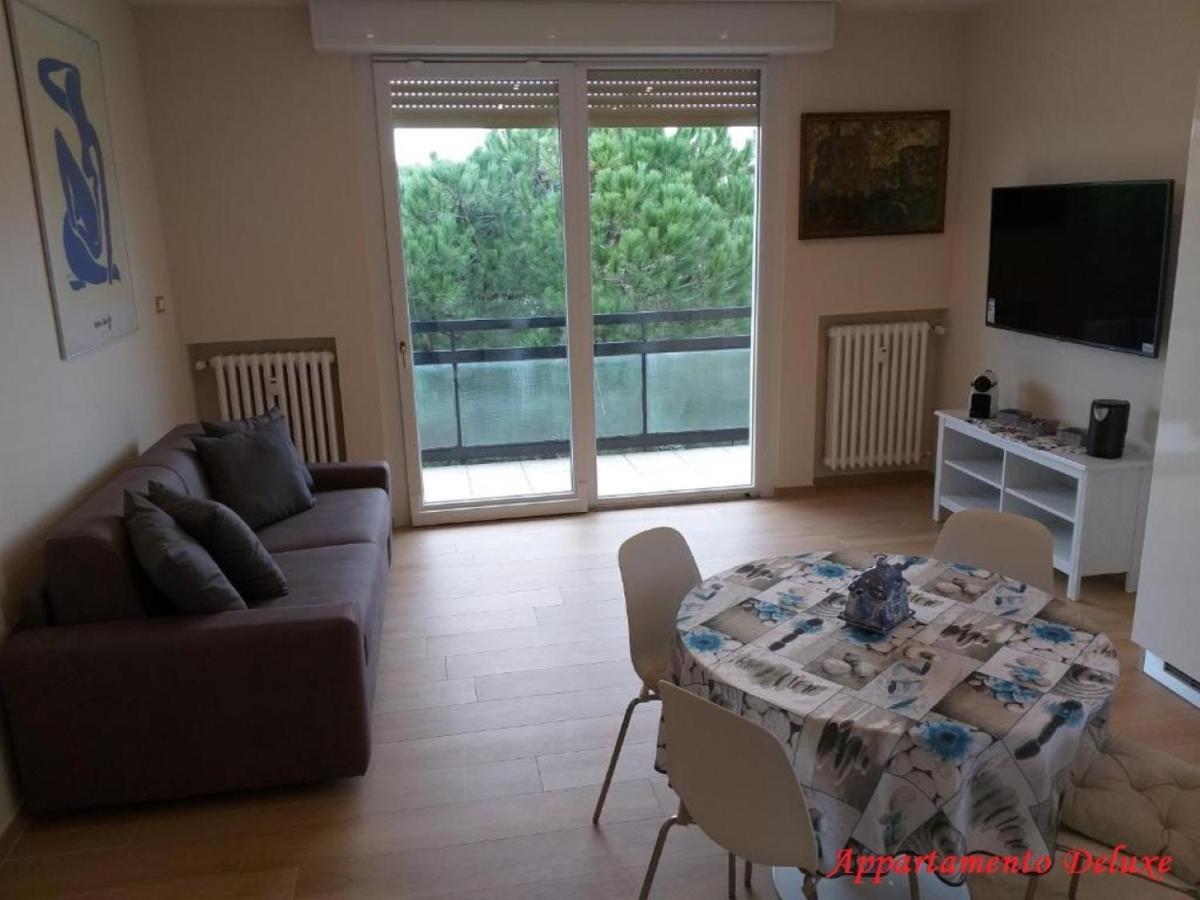 Le Rive Apartamento Desenzano del Garda Exterior foto